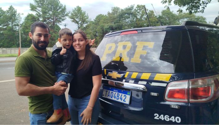 Laranjeiras - PRF salva criança engasgada